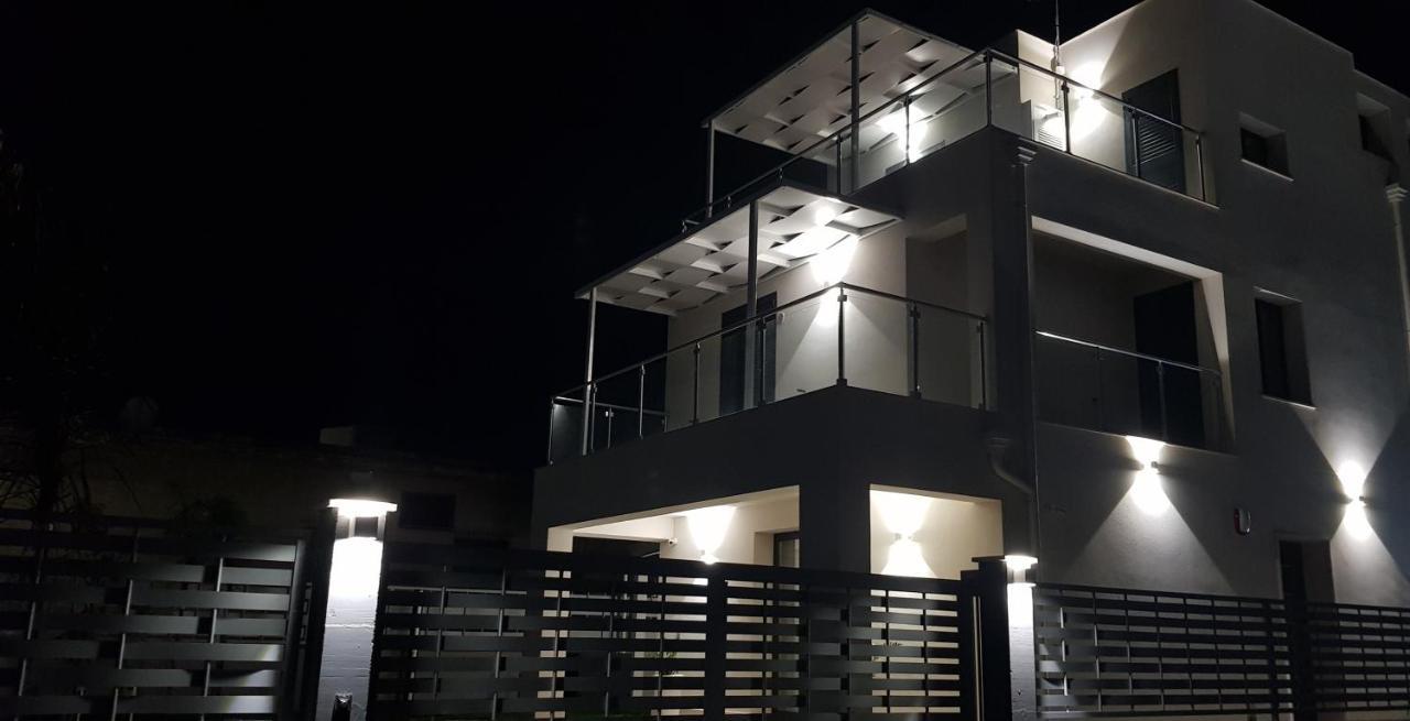 Villa Solemar Holidays อาโวลา ภายนอก รูปภาพ